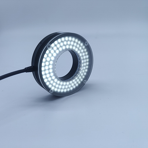 圓形光源和條形光源哪個(gè)好？